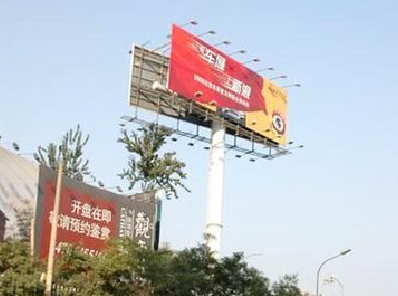 龙州户外广告怎么做才能让人一眼记住？